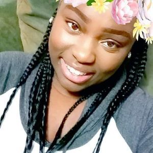 Meet your Posher, Monica